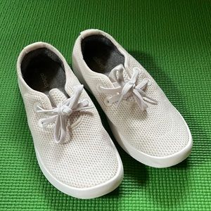 Allbirds tree skippers in kaikoura white, size 8.